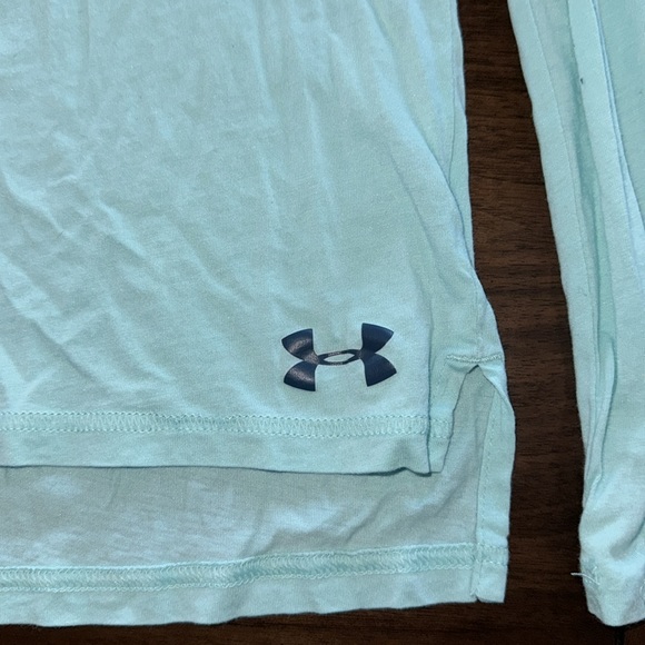 UNDER ARMOUR women’s long sleeve top sz small. - Picture 2 of 4